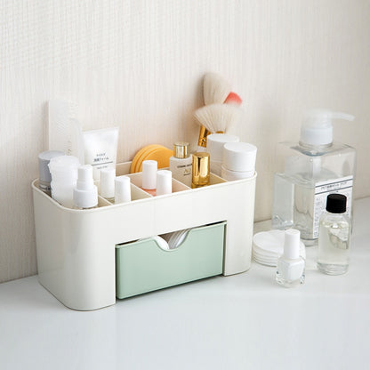 Nordic Cosmetics Organizer